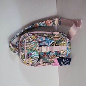 Brand new with tags- Vera Bradley Women's Cotton Utility Sling Backpack